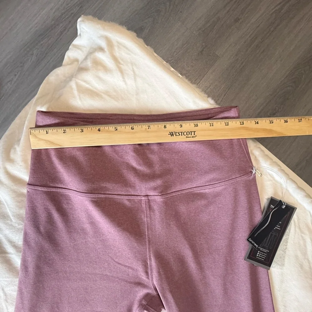 New Kyodan Yoga High-Rise Slimming Leggings in Heathered Mauve - Picture 7 of 10
